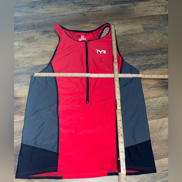 TYR Triathlon Sleeveless Zip-Up Top - Size XL - Picture 3 of 6